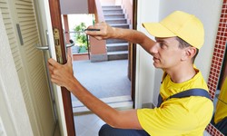 The Art of Choosing the Right Emergency Locksmith: Essential Tips and Considerations.