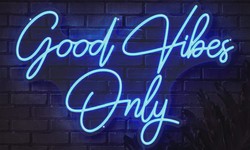 The Psychology of Neon: How Colors and Fonts in Sign Boards Influence Perception