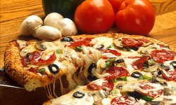 Exploring the Best Pizza in Lahore: MUST TRY IT!
