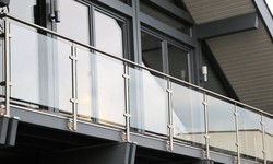 The Future of Staircase Design: Glass Railings in Mississauga