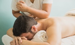Learn how to choose the right massage therapist for your needs