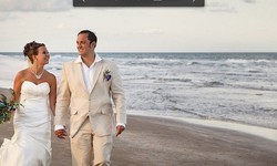 Beyond the Tuxedo: The Charm of Men's Linen Suits at Weddings