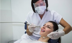 Pearlier Whites: Choosing the Right Teeth Whitening Dentist for Your Smile