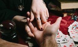 PALMISTRY: AN UNUSUAL PERSPECTIVE ON MAKING DECISIONS
