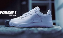 Shop All White Nike Shoes for Men & All Black Nike Shoes for Women