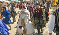 Choosing the Right Fabrics for Your Renaissance Costume
