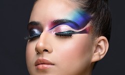 Beginner to advanced  : A Journey into Makeup Courses"