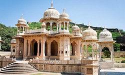 Royal Routes: Jaipur Sightseeing Taxi Service