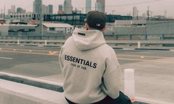 The Evolution of the Essentialhoodie: From Athletic Wear to Fashion Staple