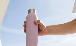 Fashion-forward Hydration: Aqua Bottle Platinum Edition