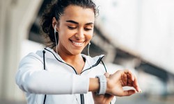 Smart Moves: Navigating the World of Fitness Tracker Smartwatches
