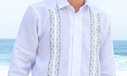 The Quintessential Summer Essential: Men's Linen Shirts Unveiled