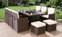What are the key factors to consider when choosing outdoor furniture