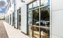 Professional Shop Front fitter - Which factors help you to choose the one?