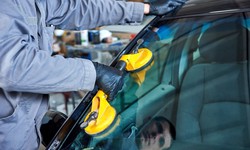 Convenience at Your Fingertips: Windshield Repair in Downtown Oakville