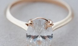 Finding the Right Budget for Your Engagement Ring: A Guide