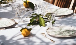 Timeless Treasure: Baccarat Swing Plate for Luxury Dining