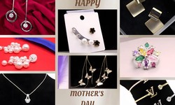 Best Jewelry Gifts for Mom: Show Your Love with Timeless Elegance