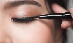 Dual-Ended Eyeliner Pens: The Secret Weapon for Effortless Eye Makeup