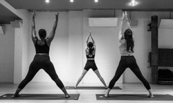A Complete Guide to Hot Yoga: Benefits, Hazards, and Recommendations.