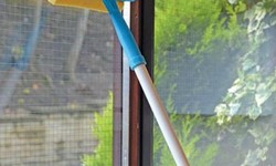 Achieve Professional Results at Home with Our Window Cleaning Sponge!