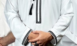 Traditional Arabic Clothing