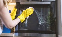 Move Out Cleaner: Ensuring a Spotless Exit with Professional Oven Cleaning