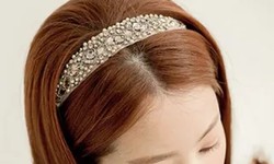 The Ultimate Guide to Choosing Hair Accessories: Style, Function, and Flair