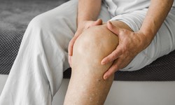Finding Relief: The Role of Chiropractor For Knee Pain