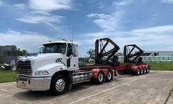 Key Considerations When Choosing a Shipping Container Transport Service