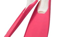 Glide Through the Water with Flippers Engineered for Efficiency