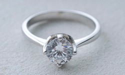 Find Your Perfect Sparkle: SOAMI's Diamond Engagement Rings