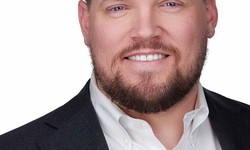 Capture Attention Online with Professional Headshots