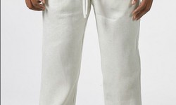The Versatility of Men's Linen Pants: From Beach to Boardroom