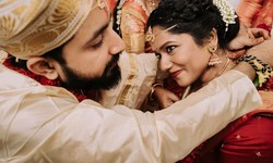 Choose Newark for Your Pre-Wedding Photoshoot .