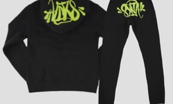 The Syna World Tee A Fusion of Comfort and Style