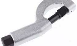 How Do Nut Splitters Simplify Bolt Removal in Industrial Settings?