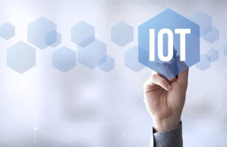 Compare the difference between NB-IoT and IoT cards in detail?