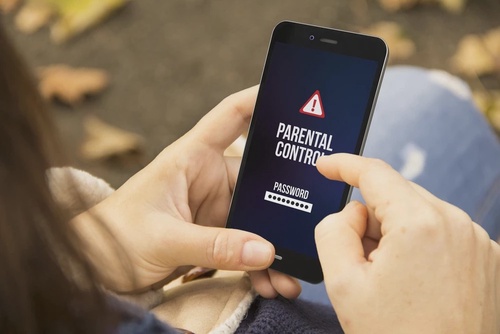 Parental Control: TOP 5 Recommended Apps for Android and iOS