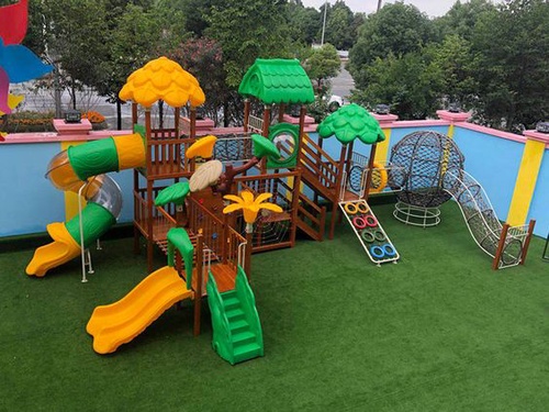 How to pay attention to children's experience in outdoor park design?