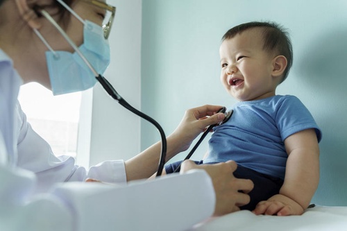 How much does a pediatrician earn?