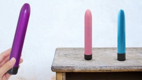 How to Use a 7 inch vibrator, According to Sex Experts