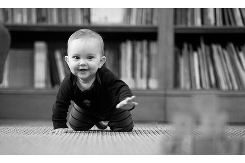 Toddler's Crawling: Top 5 Tips to Help Your Toddler Learn Crawling