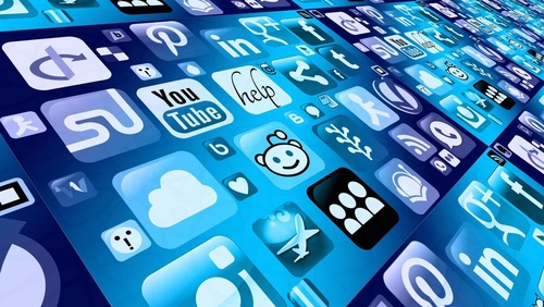 What are the best social media apps for growing my business?