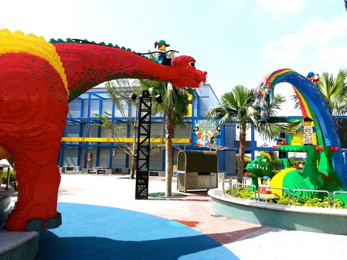 A Trip to the Theme Parks in Gold Coast & Hot Air Balloon Rides