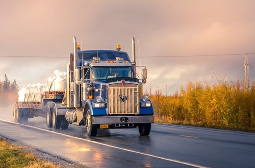 What To Expect As An Independent Truck Driver