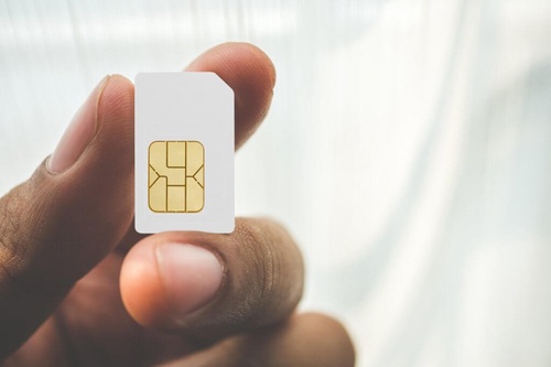 7 Major Differences You Need to Know Between Traditional and IoT SIM Cards