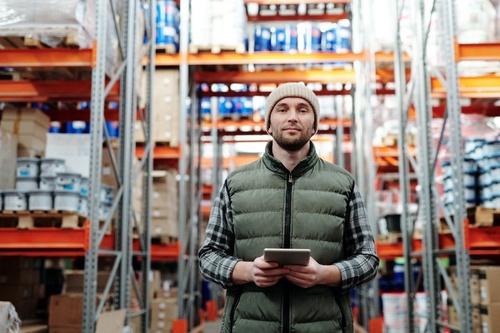 Building A Strong Logistics Network: Tips for Working with Carriers and Suppliers