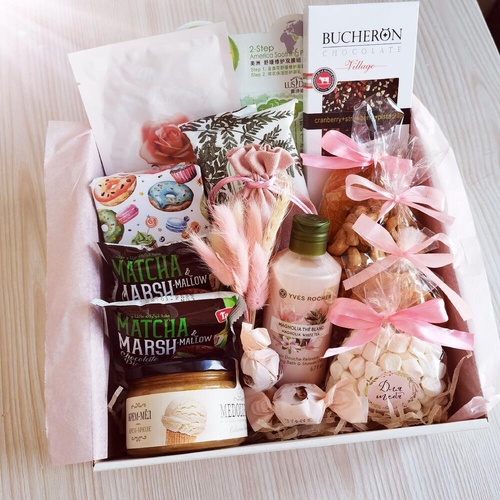 Unique Gift Hamper Ideas That Will Wow Your Recipients