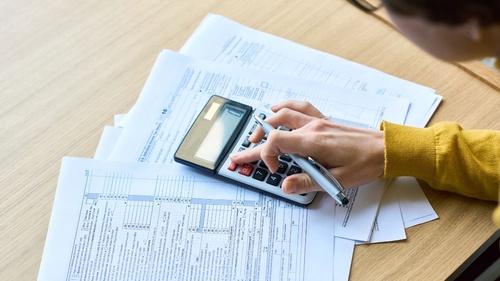 How Do You Calculate Income Tax?